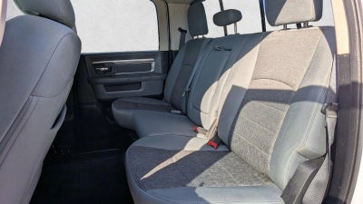 2014 RAM 1500 4WD Crew Cab 5.7 Ft Box Big Horn