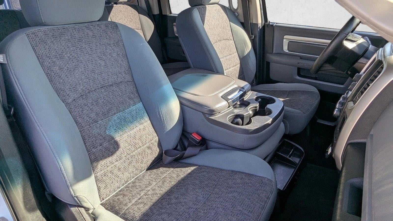 2014 RAM 1500 4WD Crew Cab 5.7 Ft Box Big Horn
