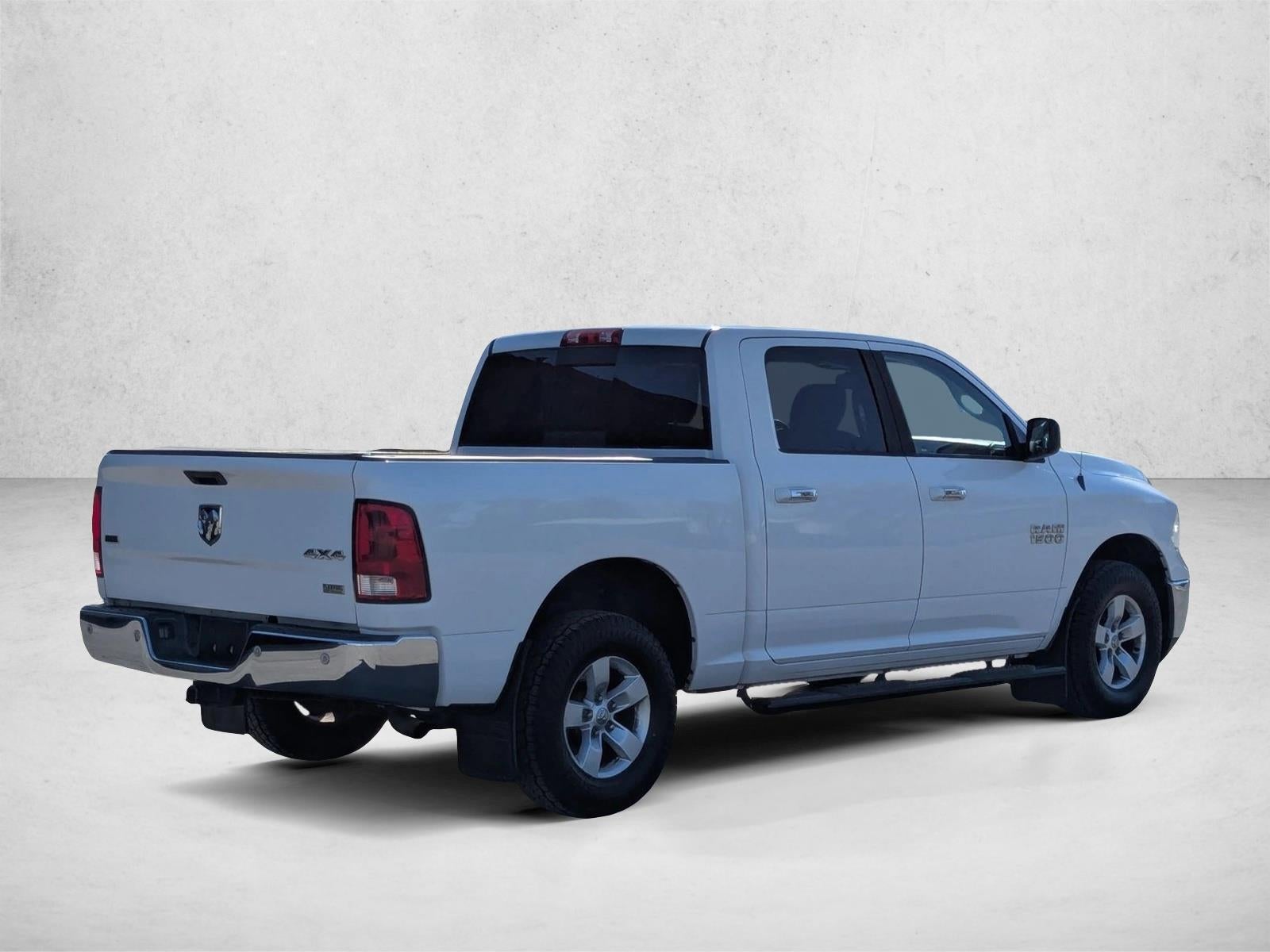 2014 RAM 1500 4WD Crew Cab 5.7 Ft Box Big Horn
