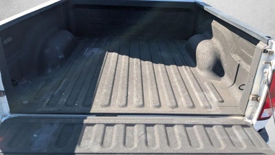 2014 RAM 1500 4WD Crew Cab 5.7 Ft Box Big Horn