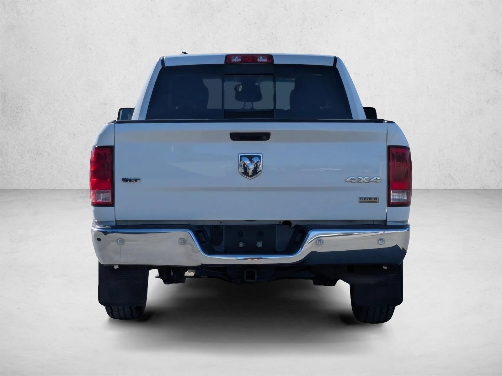 2014 RAM 1500 4WD Crew Cab 5.7 Ft Box Big Horn