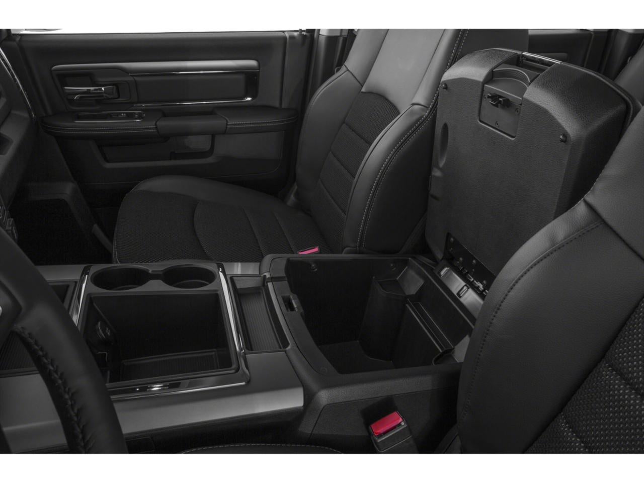 2015 RAM 1500 4WD Crew Cab 5.7 Ft Box Sport