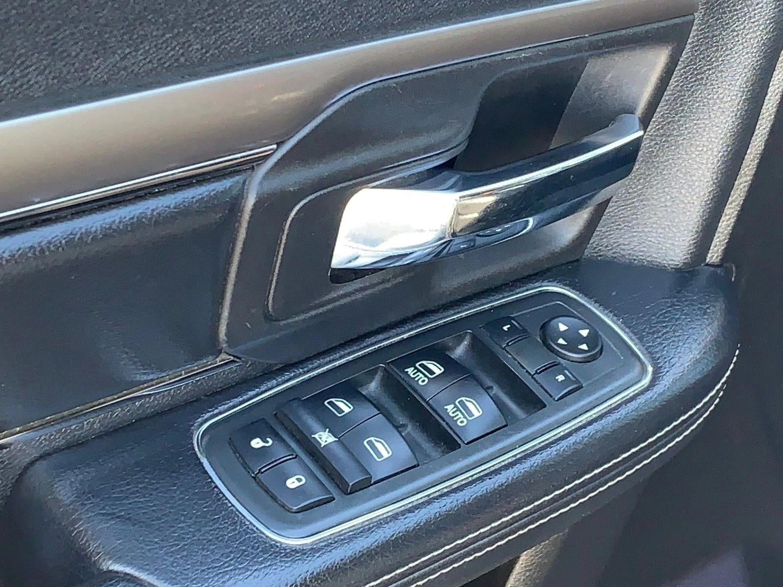 2013 RAM 1500 4WD Crew Cab 5.7 Ft Box Sport