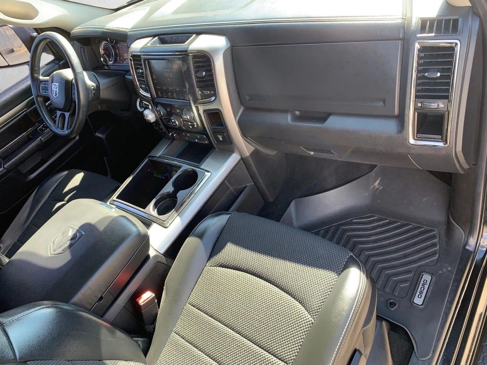 2013 RAM 1500 4WD Crew Cab 5.7 Ft Box Sport