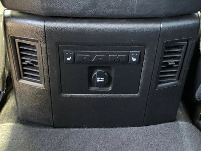 2014 RAM 1500 4WD Crew Cab 6.4 Ft Box Laramie
