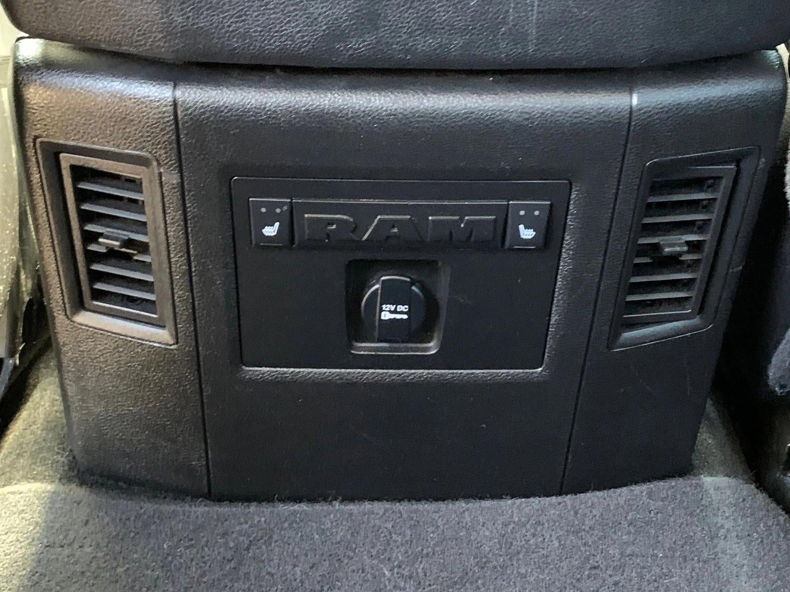 2014 RAM 1500 4WD Crew Cab 6.4 Ft Box Laramie