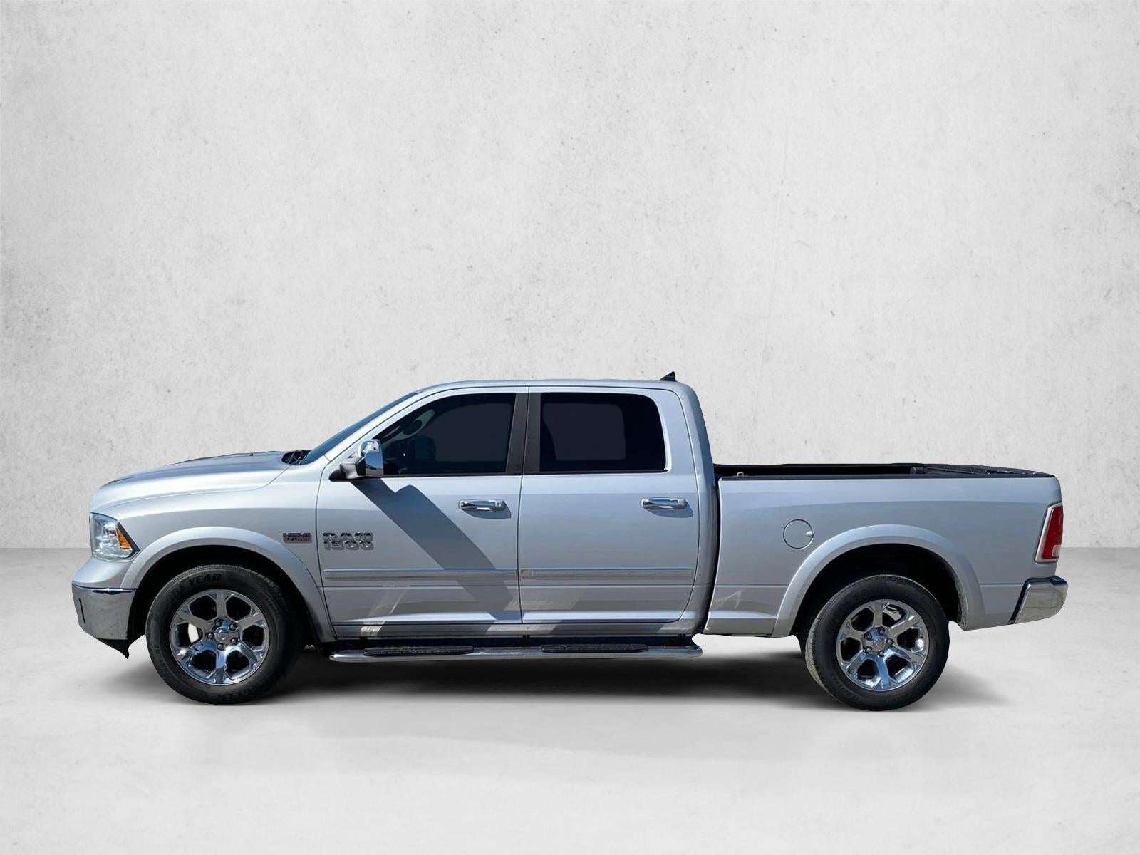 2014 RAM 1500 4WD Crew Cab 6.4 Ft Box Laramie