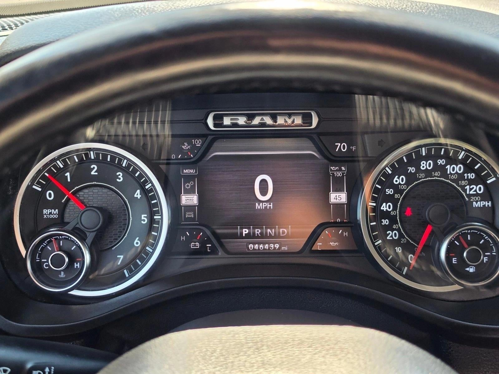 2020 RAM 1500 Big Horn 4x4 Crew Cab 5'7" Box
