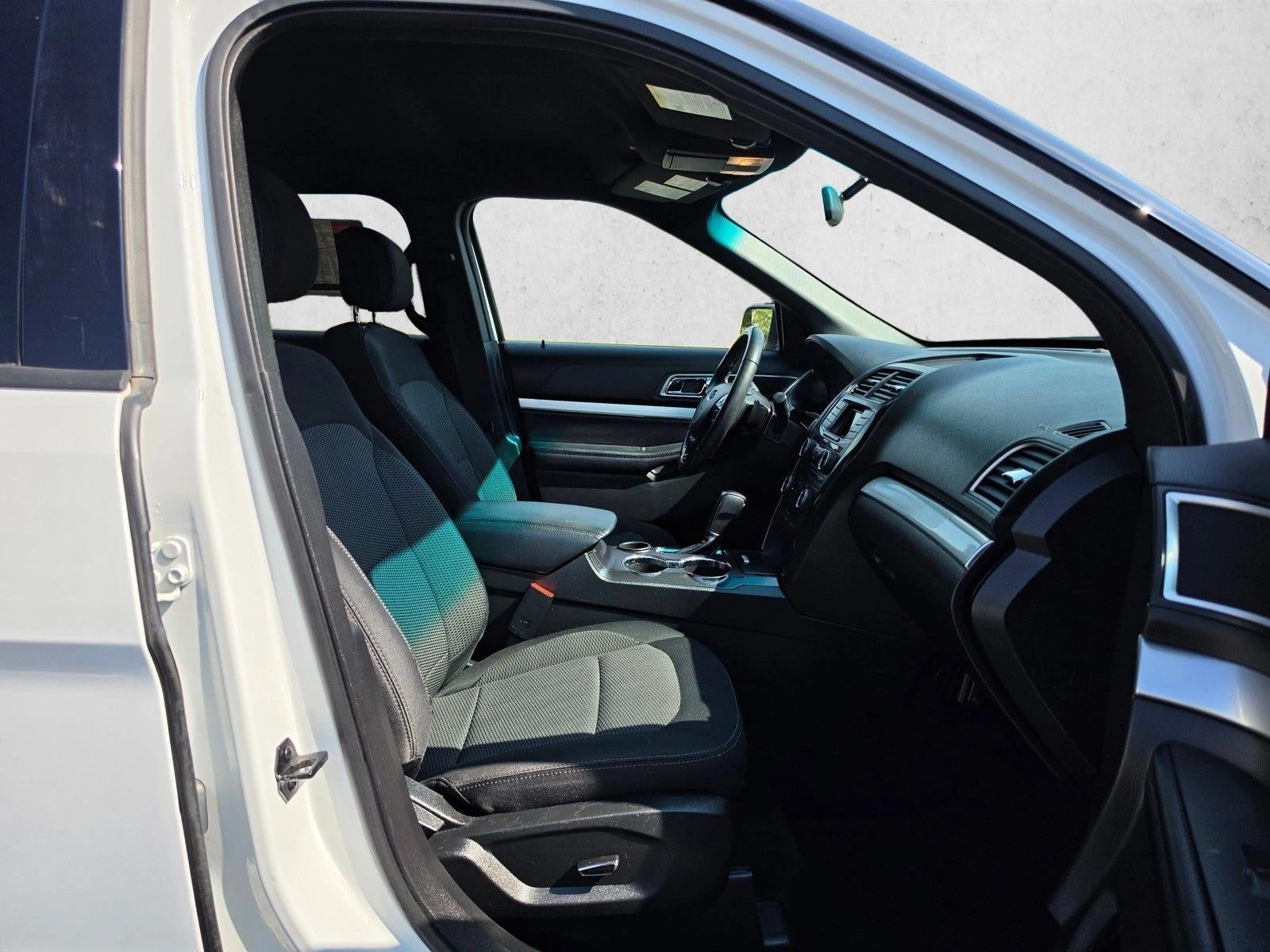 2016 Ford Explorer FWD 4dr XLT