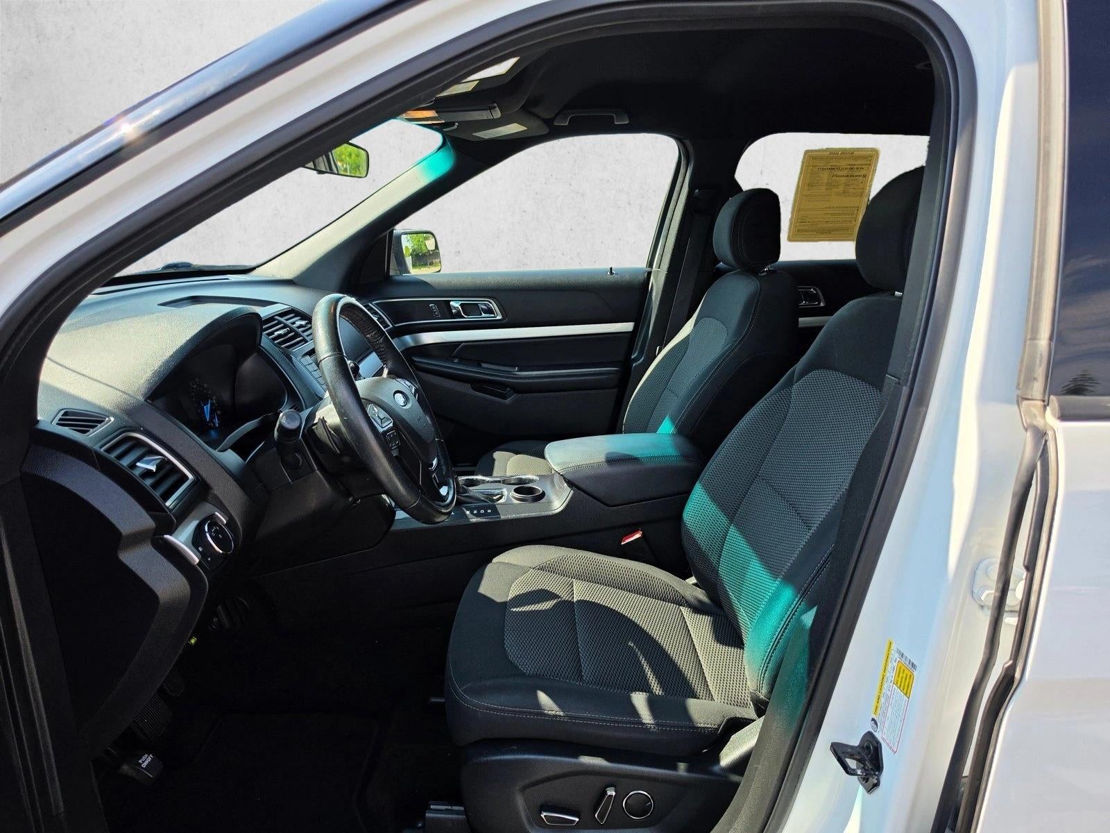 2016 Ford Explorer FWD 4dr XLT