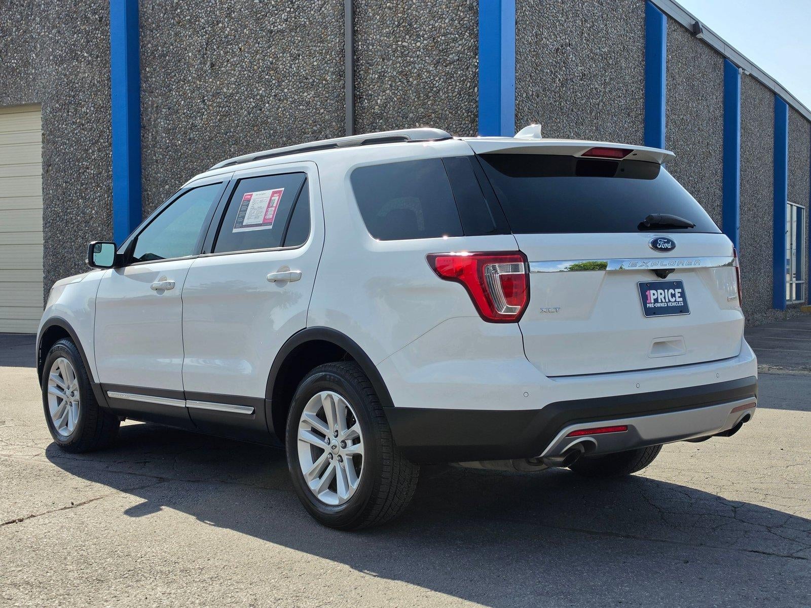 2016 Ford Explorer FWD 4dr XLT