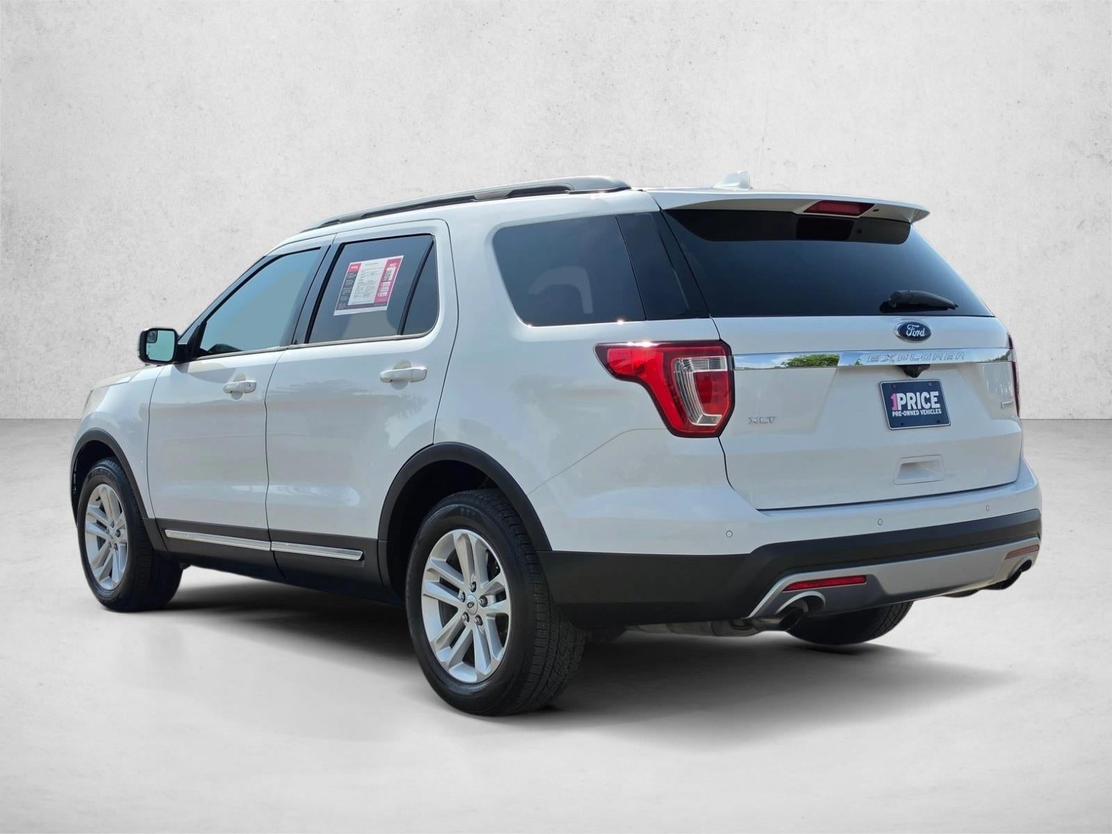2016 Ford Explorer FWD 4dr XLT