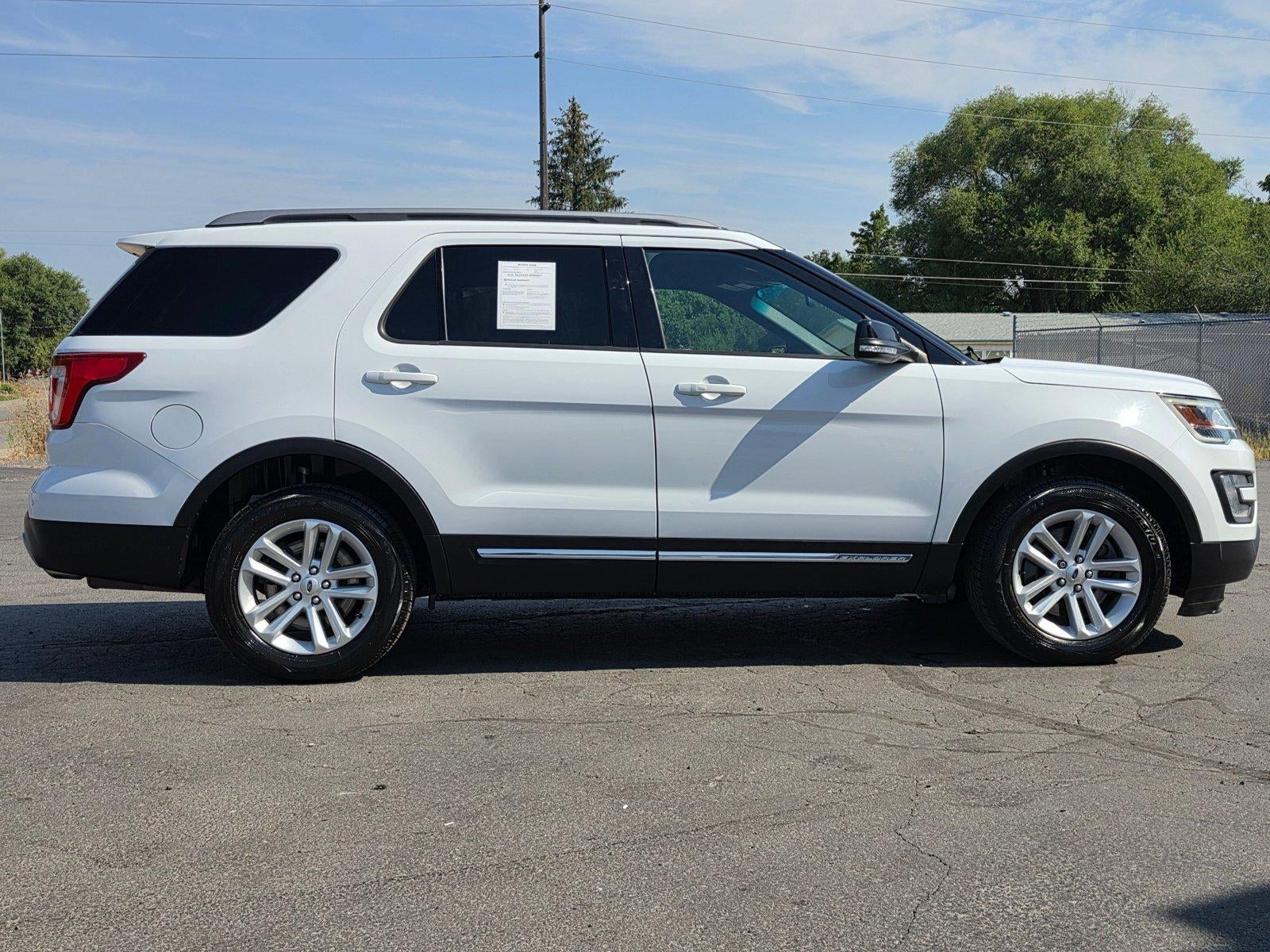 2016 Ford Explorer FWD 4dr XLT