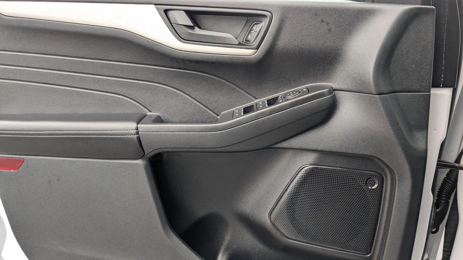 2022 Ford Escape S FWD