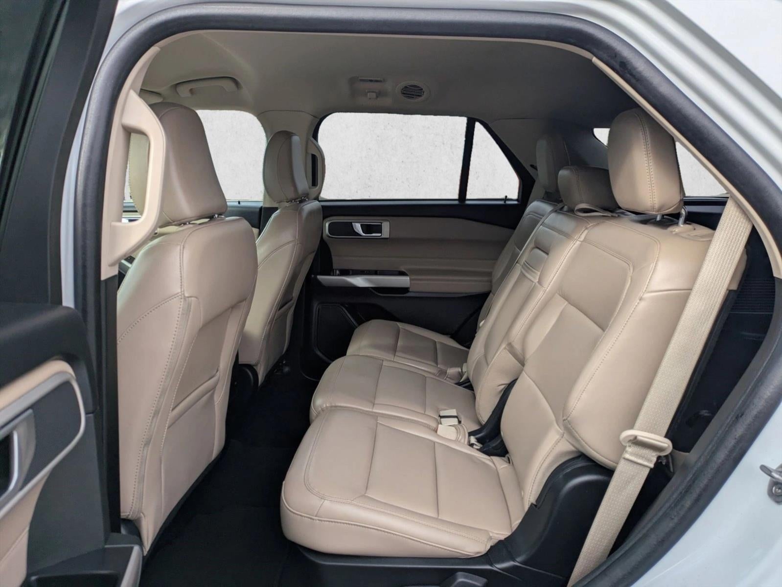 2023 Ford Explorer XLT 4WD