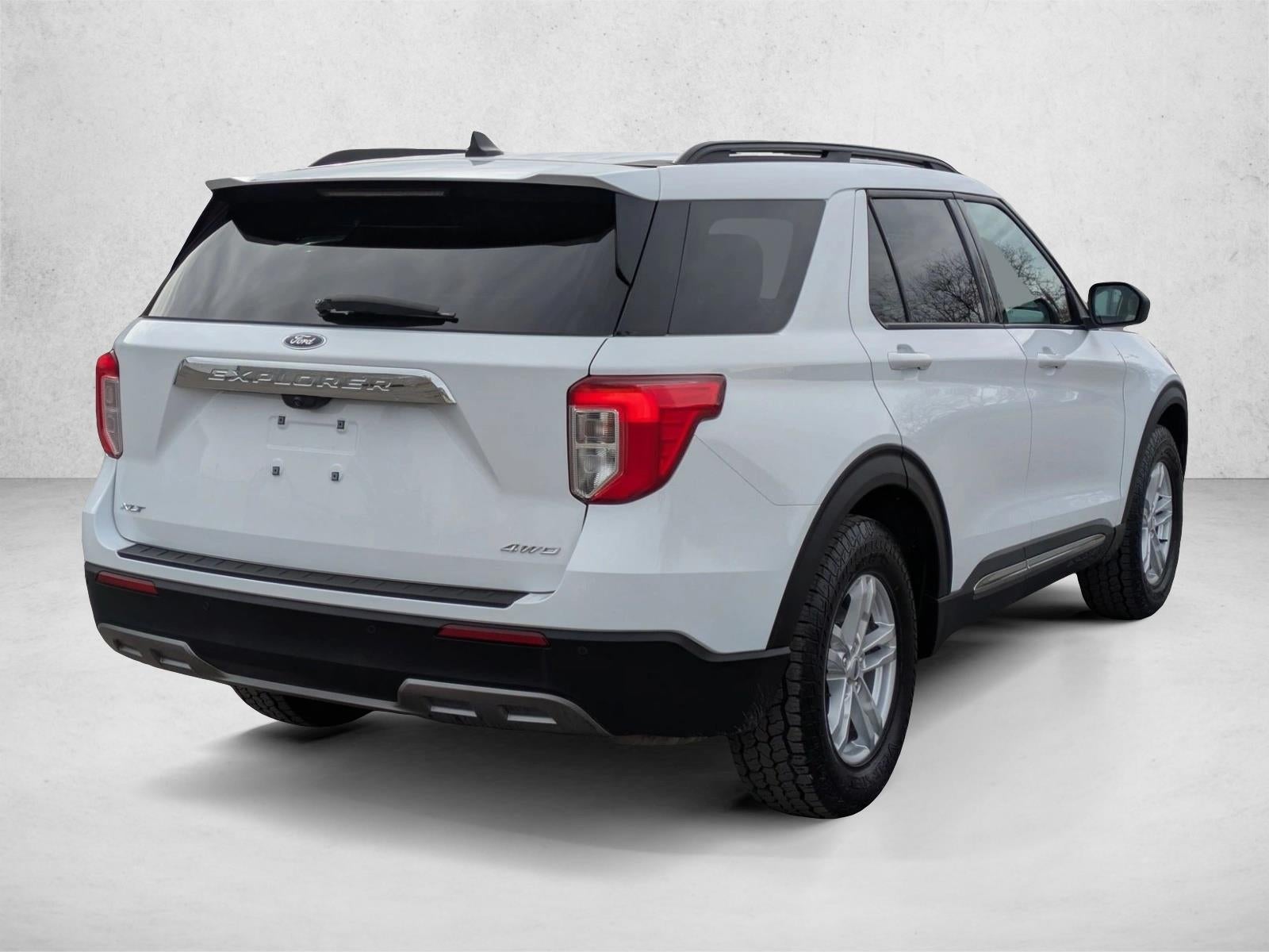 2023 Ford Explorer XLT 4WD