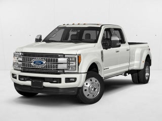 2017 Ford Super Duty F-450 DRW Platinum 4WD Crew Cab 8' Box