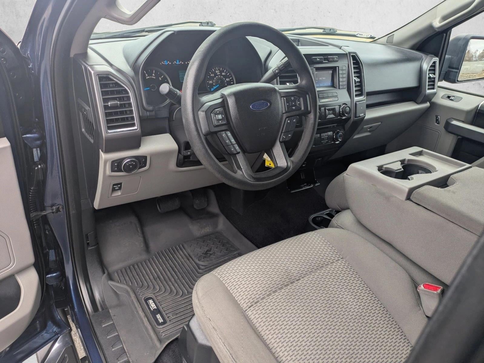 2015 Ford F-150 4WD SuperCrew 5-1/2 Ft Box XLT