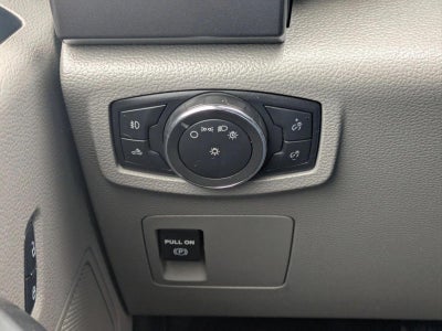 2015 Ford F-150 4WD SuperCrew 5-1/2 Ft Box XLT
