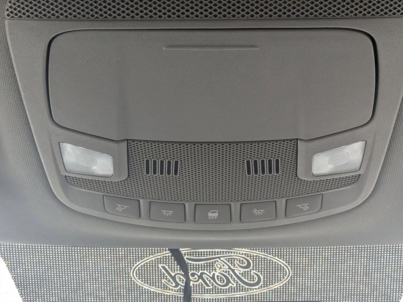 2015 Ford F-150 4WD SuperCrew 5-1/2 Ft Box XLT