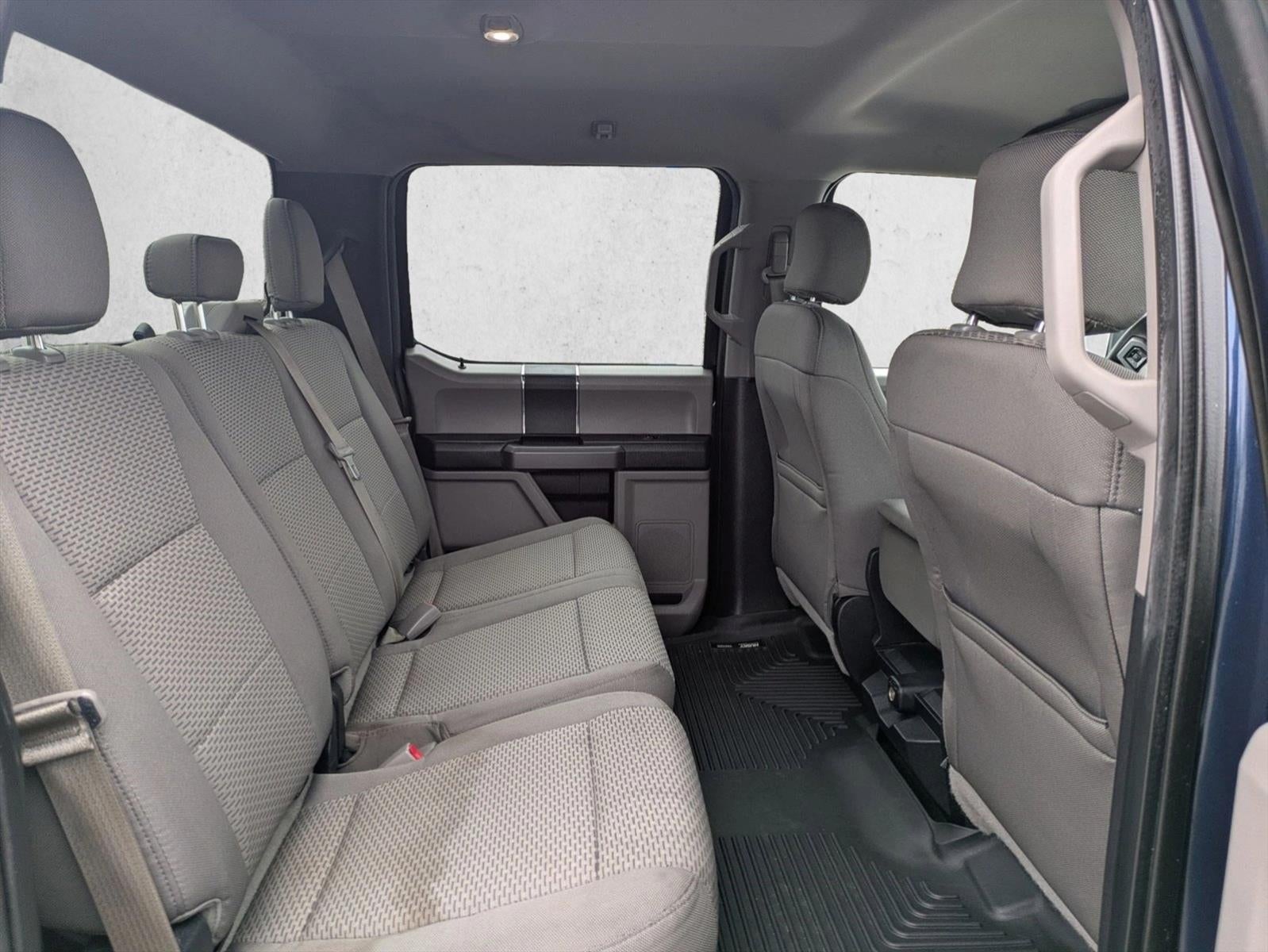 2015 Ford F-150 4WD SuperCrew 5-1/2 Ft Box XLT