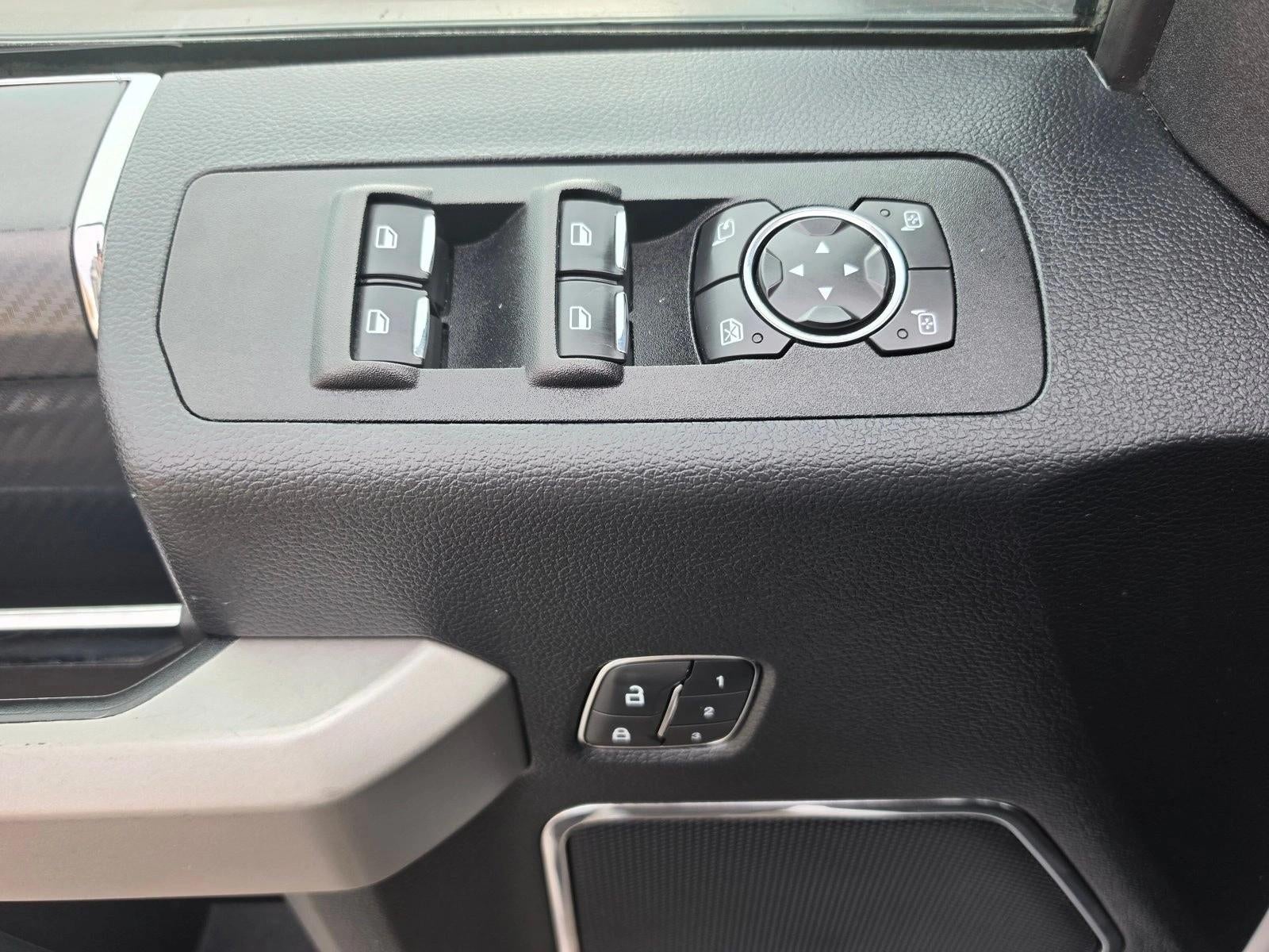 2019 Ford F-150 LARIAT 4WD SuperCrew 5.5' Box