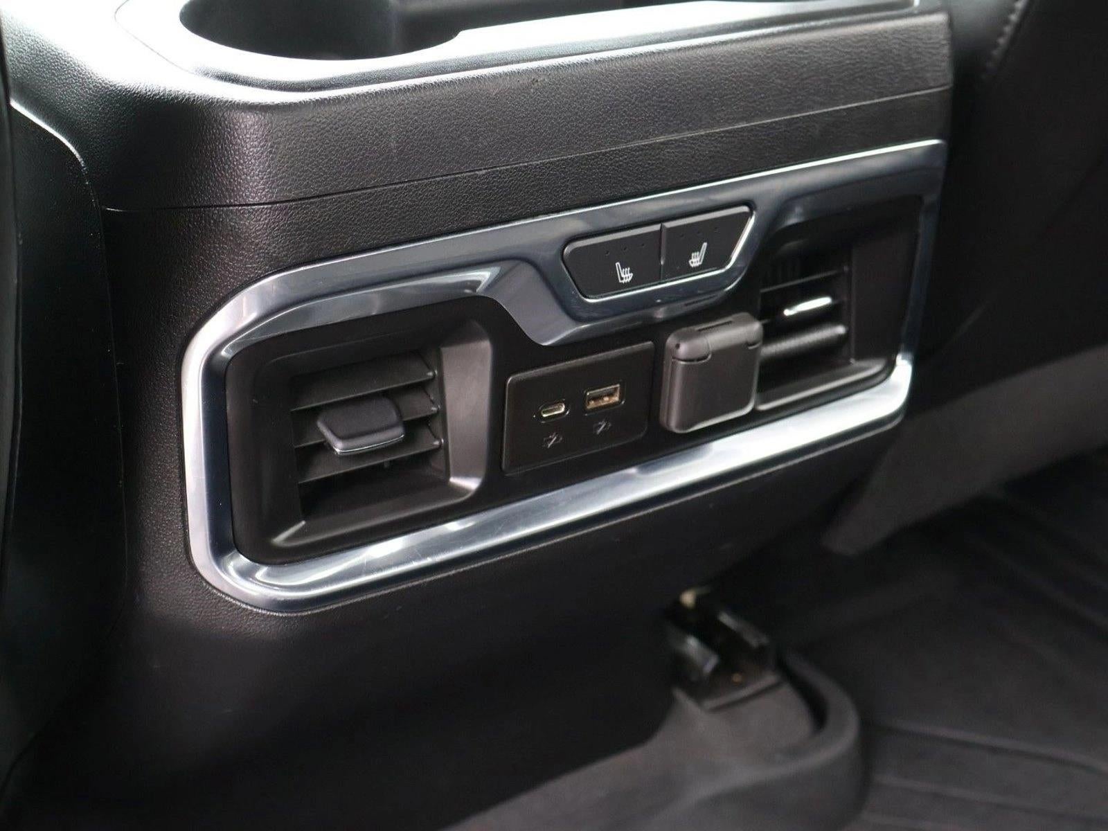 2019 Chevrolet Silverado 1500 Crew Cab Short Box 4-Wheel Drive High Country