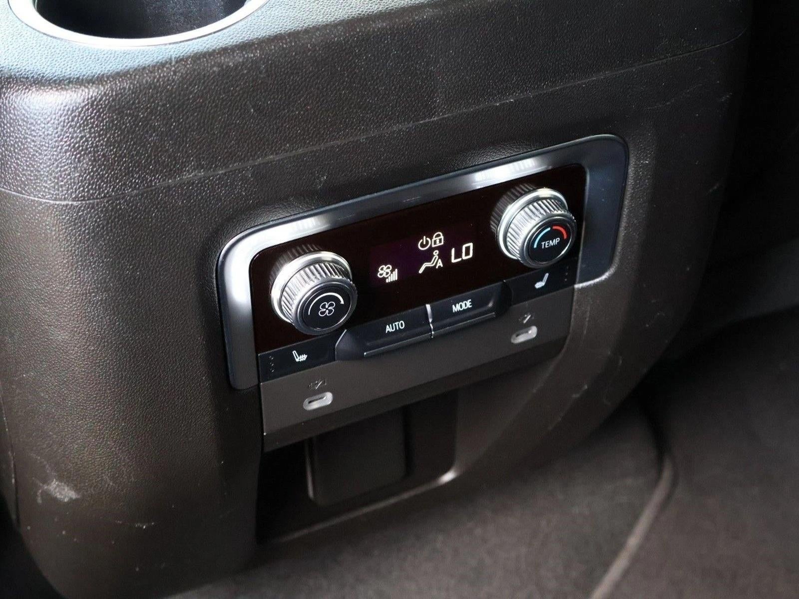 2021 GMC Yukon XL 4WD 4dr SLT
