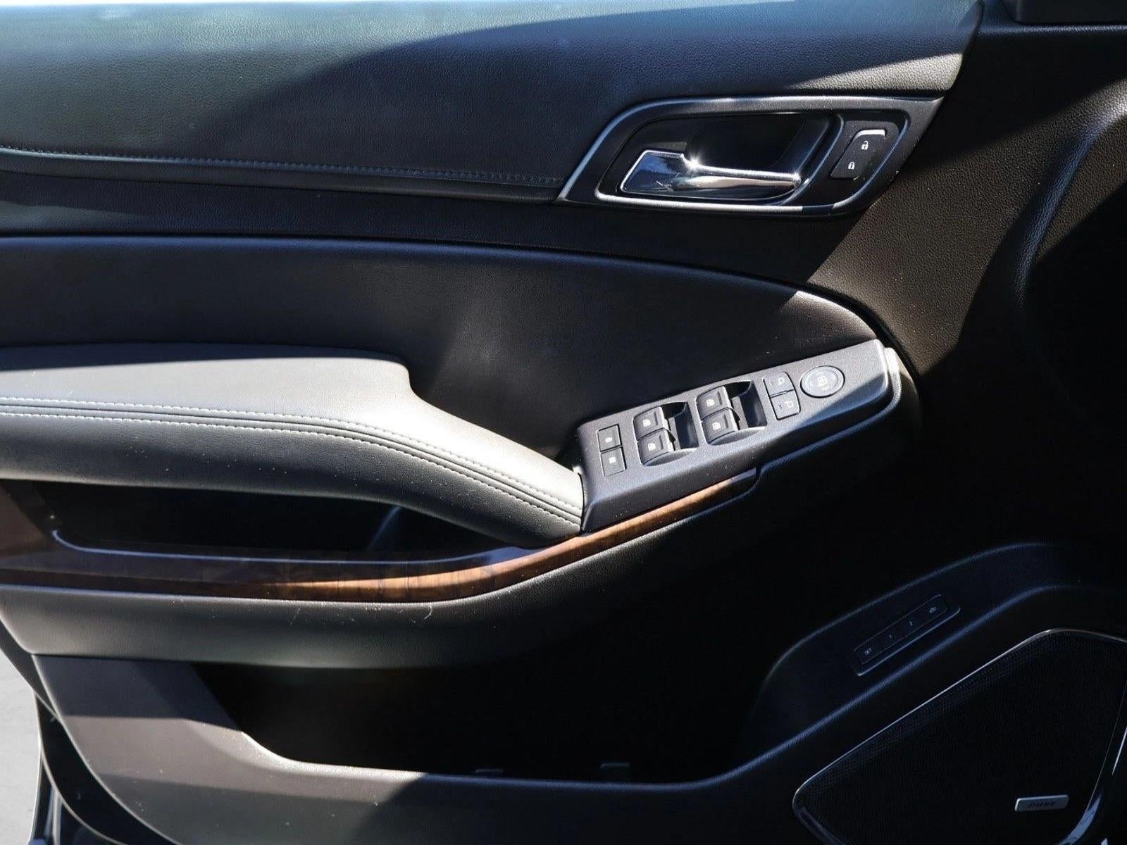 2019 Chevrolet Suburban 4WD 1500 LT