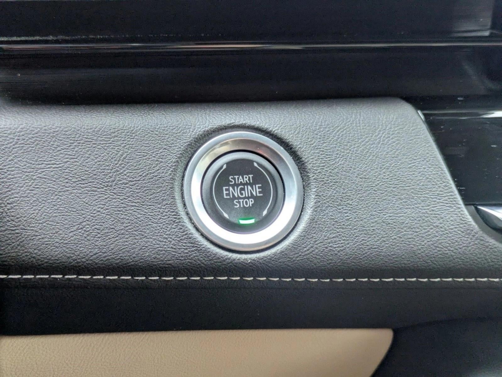 2022 Cadillac Escalade 4WD Premium Luxury