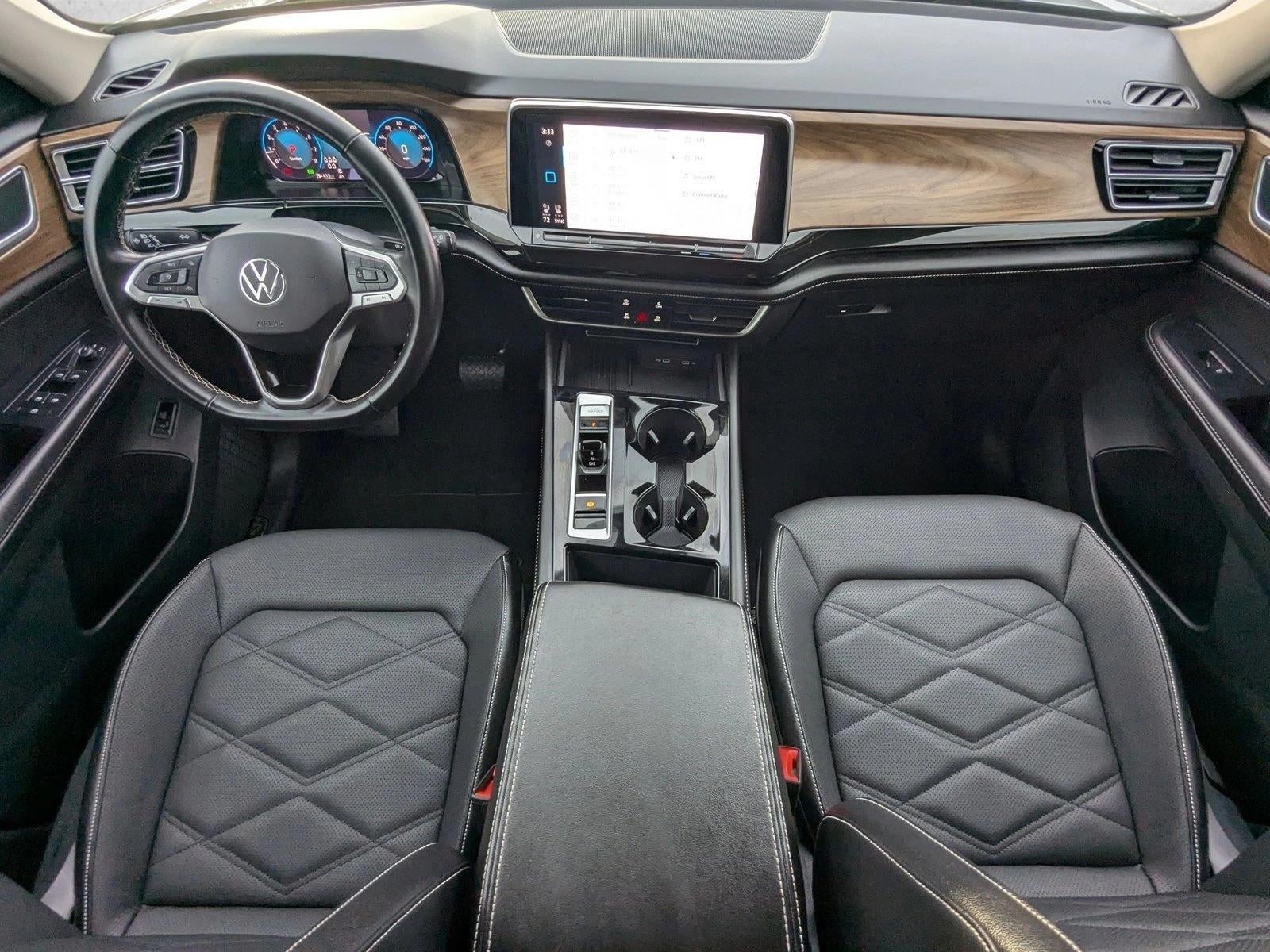 2025 Volkswagen Atlas 2.0T SE w/Technology 4MOTION