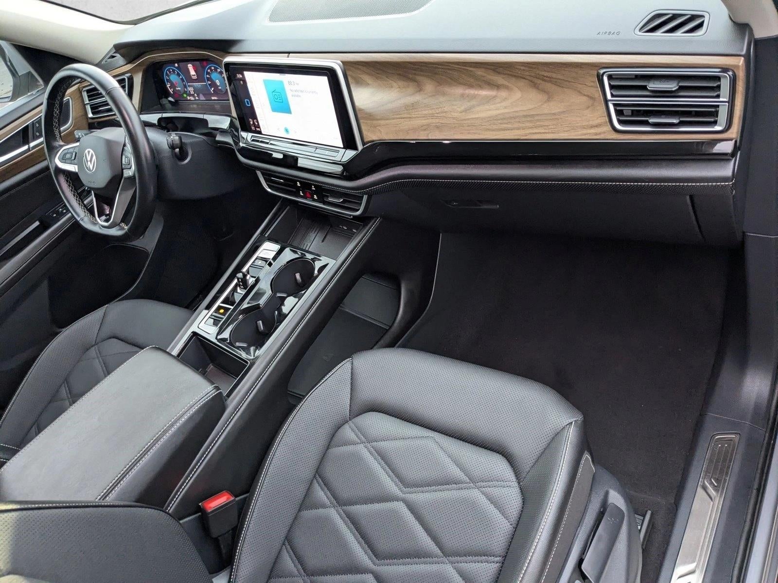 2025 Volkswagen Atlas 2.0T SE w/Technology 4MOTION