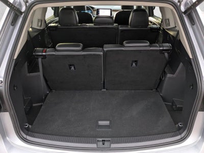 2025 Volkswagen Atlas 2.0T SE w/Technology 4MOTION