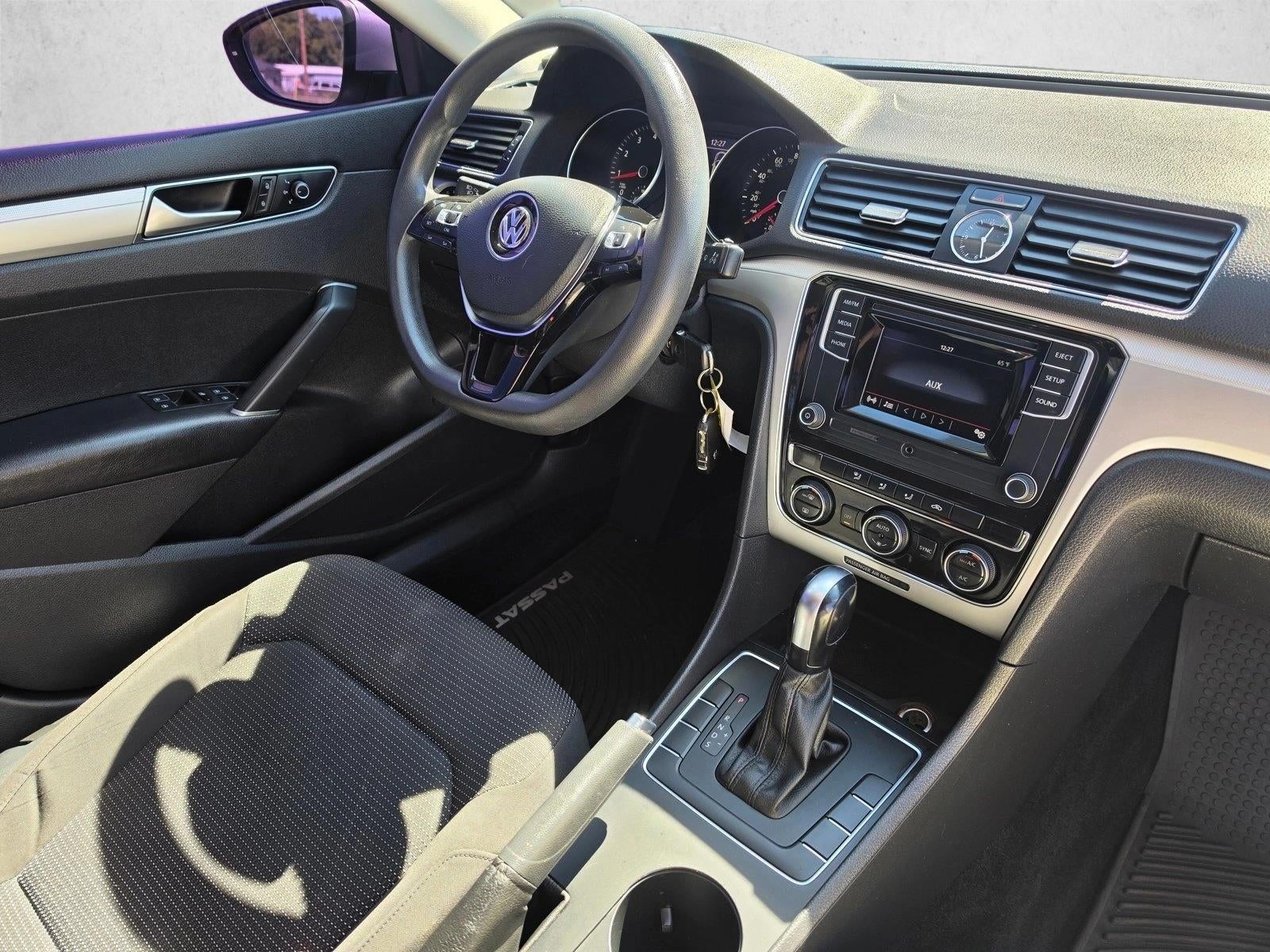 2016 Volkswagen Passat 4dr Sdn 1.8T Auto S