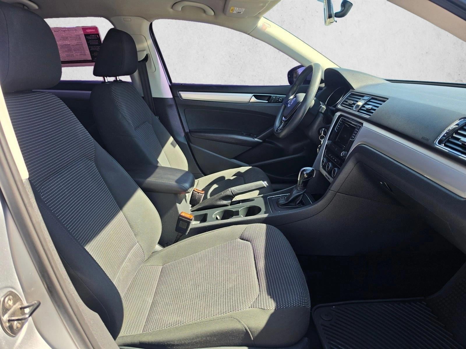 2016 Volkswagen Passat 4dr Sdn 1.8T Auto S