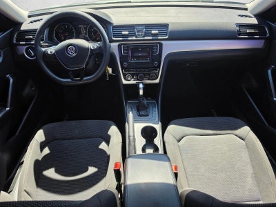 2016 Volkswagen Passat 4dr Sdn 1.8T Auto S