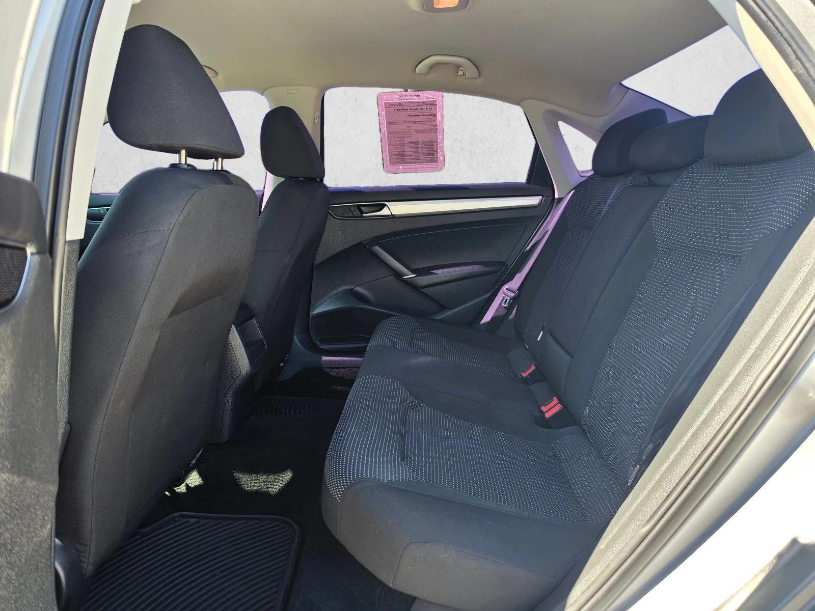 2016 Volkswagen Passat 4dr Sdn 1.8T Auto S