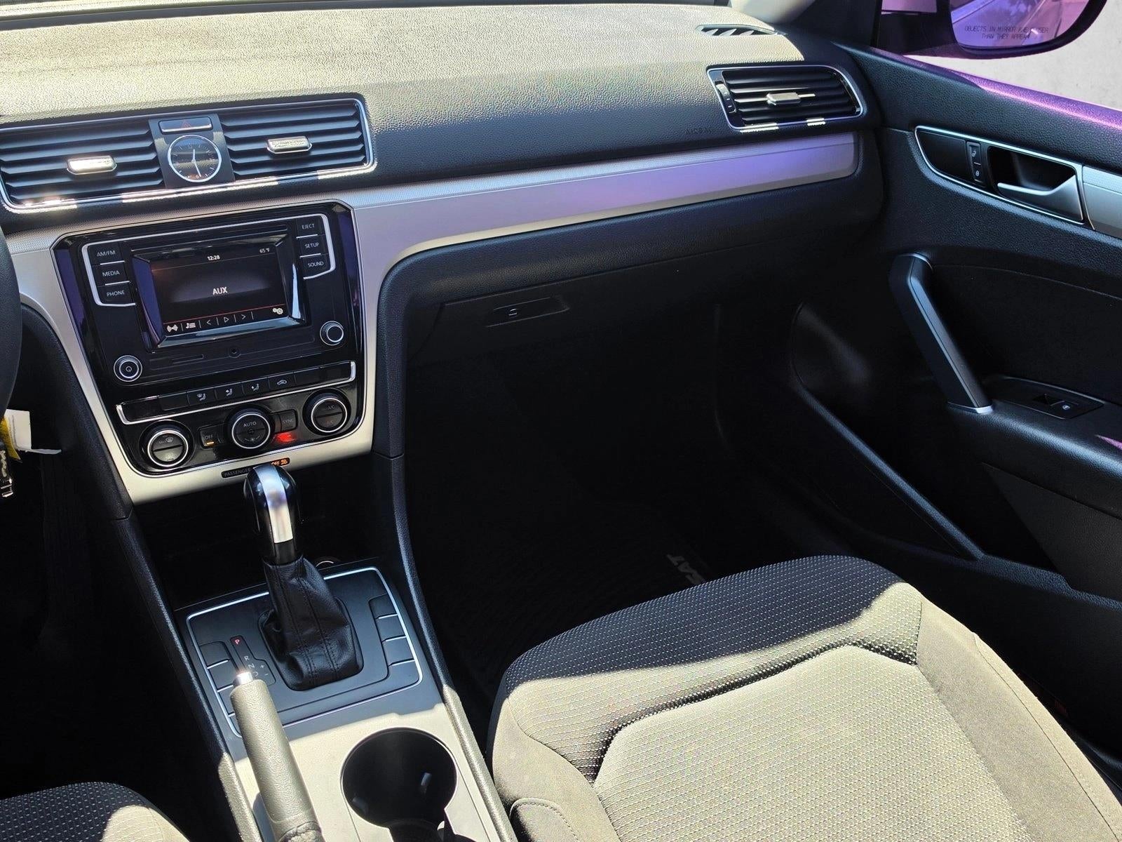 2016 Volkswagen Passat 4dr Sdn 1.8T Auto S