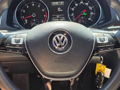 2016 Volkswagen Passat 4dr Sdn 1.8T Auto S