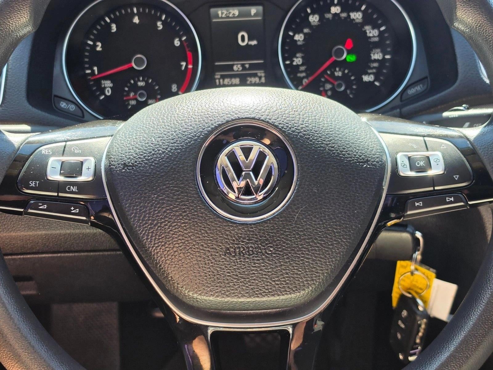 2016 Volkswagen Passat 4dr Sdn 1.8T Auto S