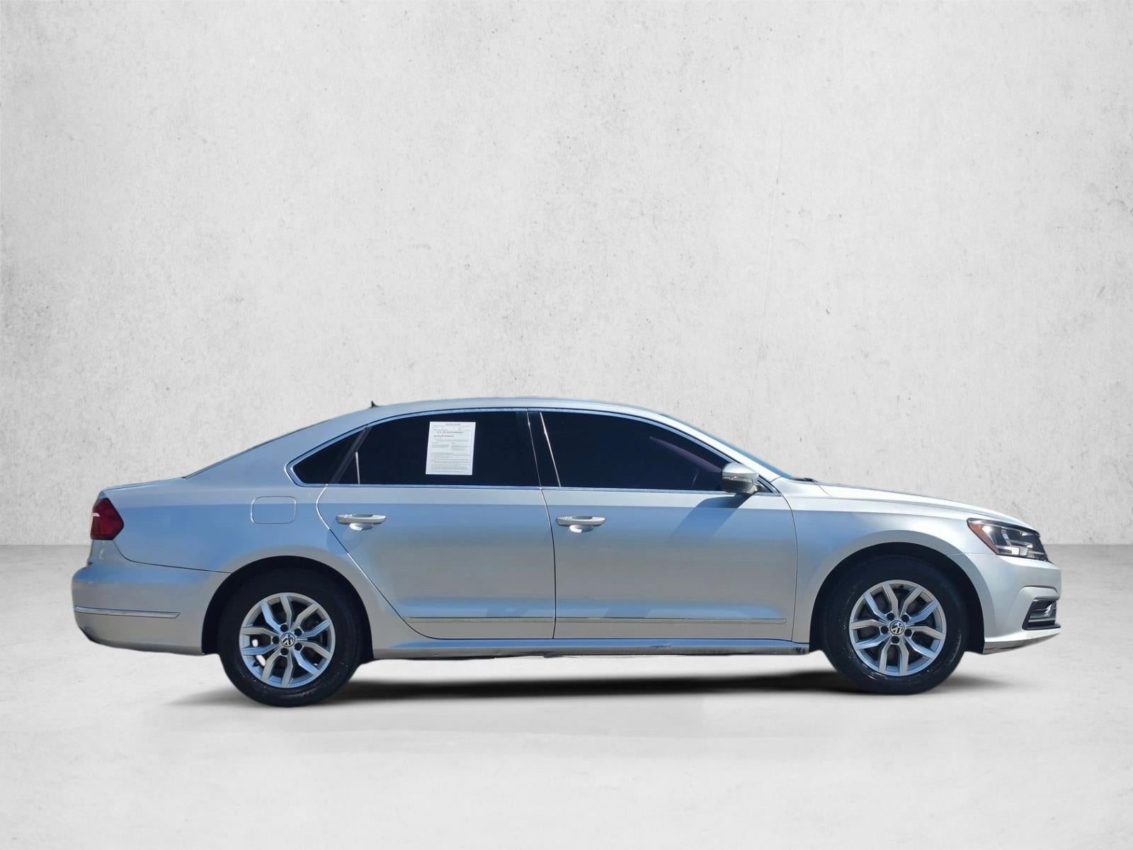 2016 Volkswagen Passat 4dr Sdn 1.8T Auto S