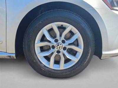 2016 Volkswagen Passat 4dr Sdn 1.8T Auto S