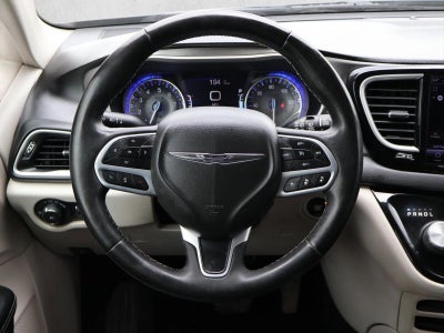 2022 Chrysler Pacifica Touring L FWD