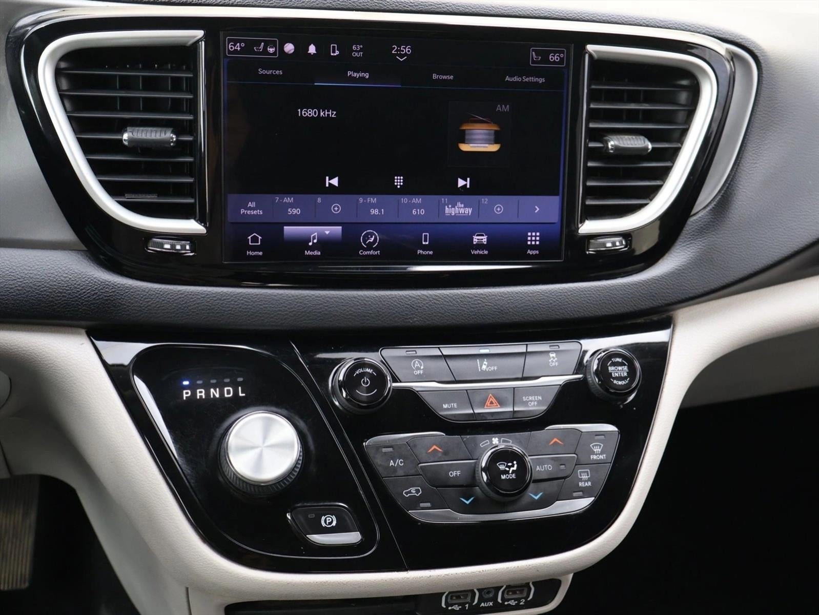2022 Chrysler Pacifica Touring L FWD