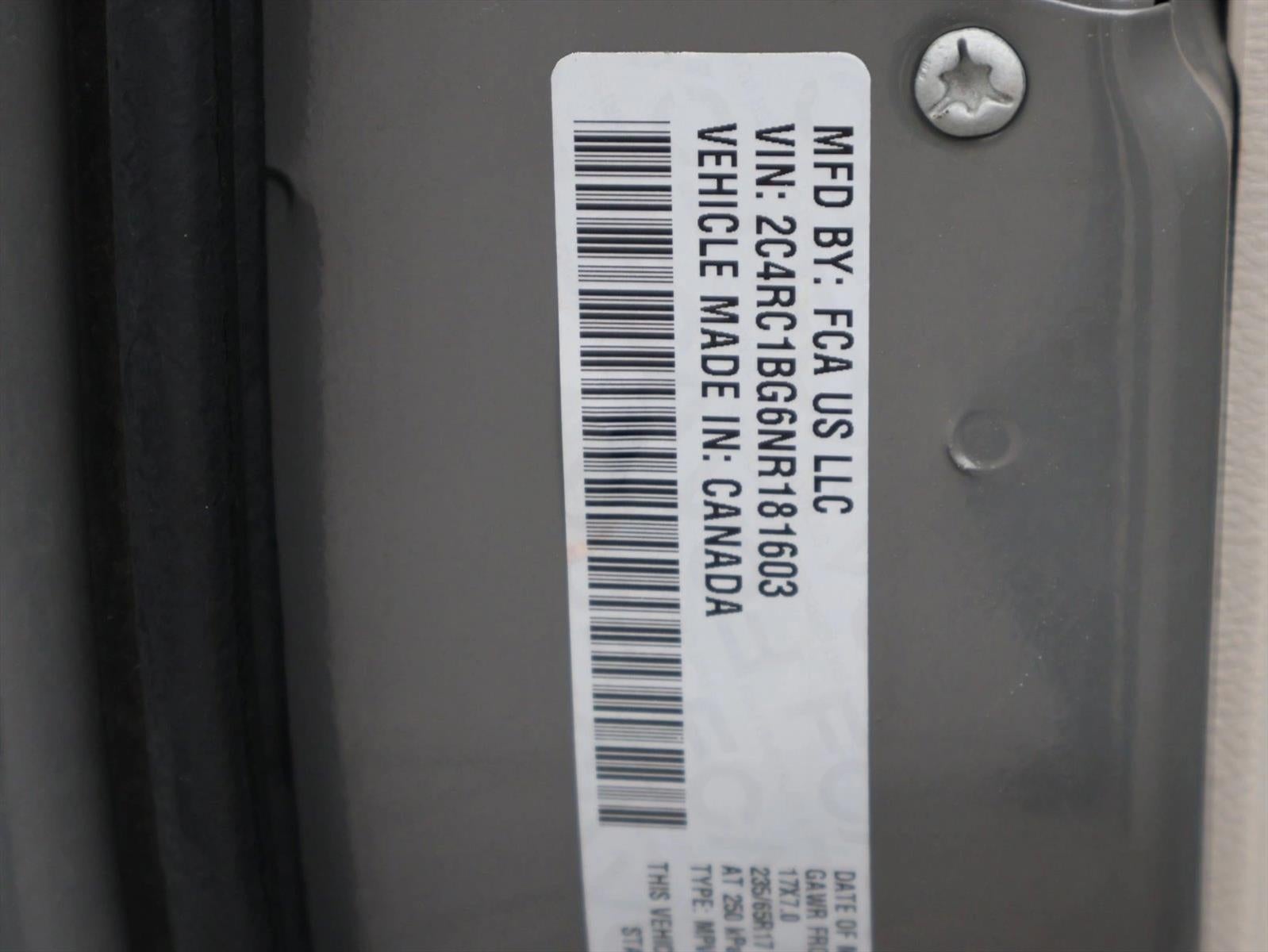 2022 Chrysler Pacifica Touring L FWD