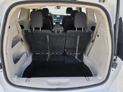 2023 Chrysler Voyager LX FWD