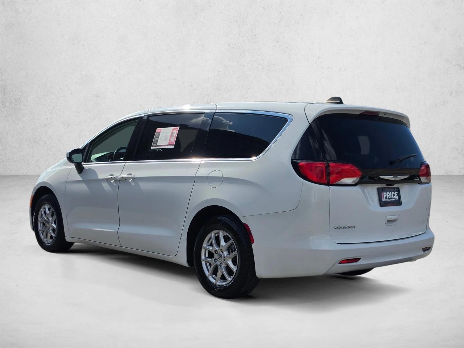 2023 Chrysler Voyager LX FWD