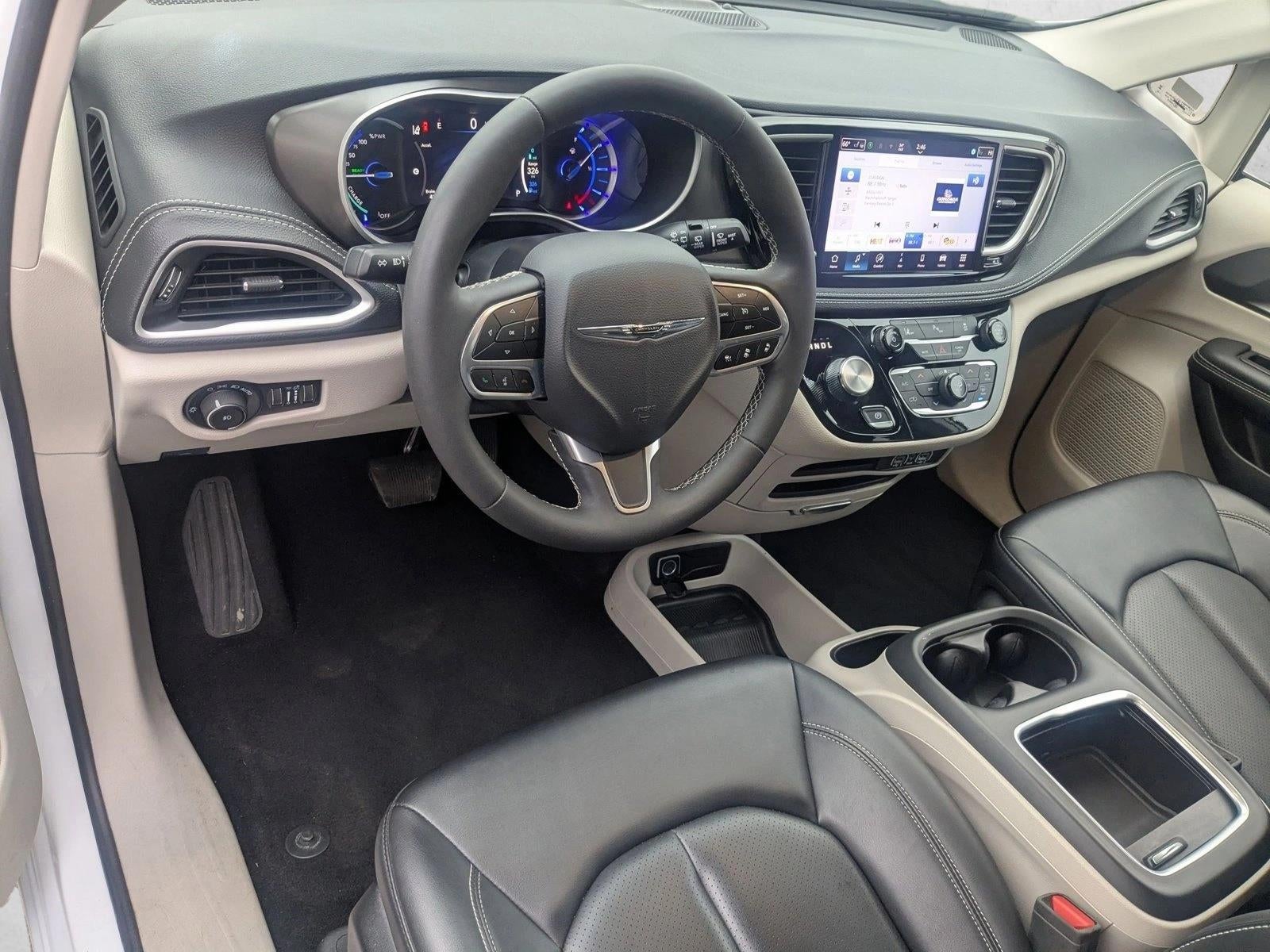 2024 Chrysler Pacifica Hybrid Select FWD