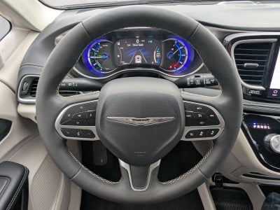 2024 Chrysler Pacifica Hybrid Select FWD