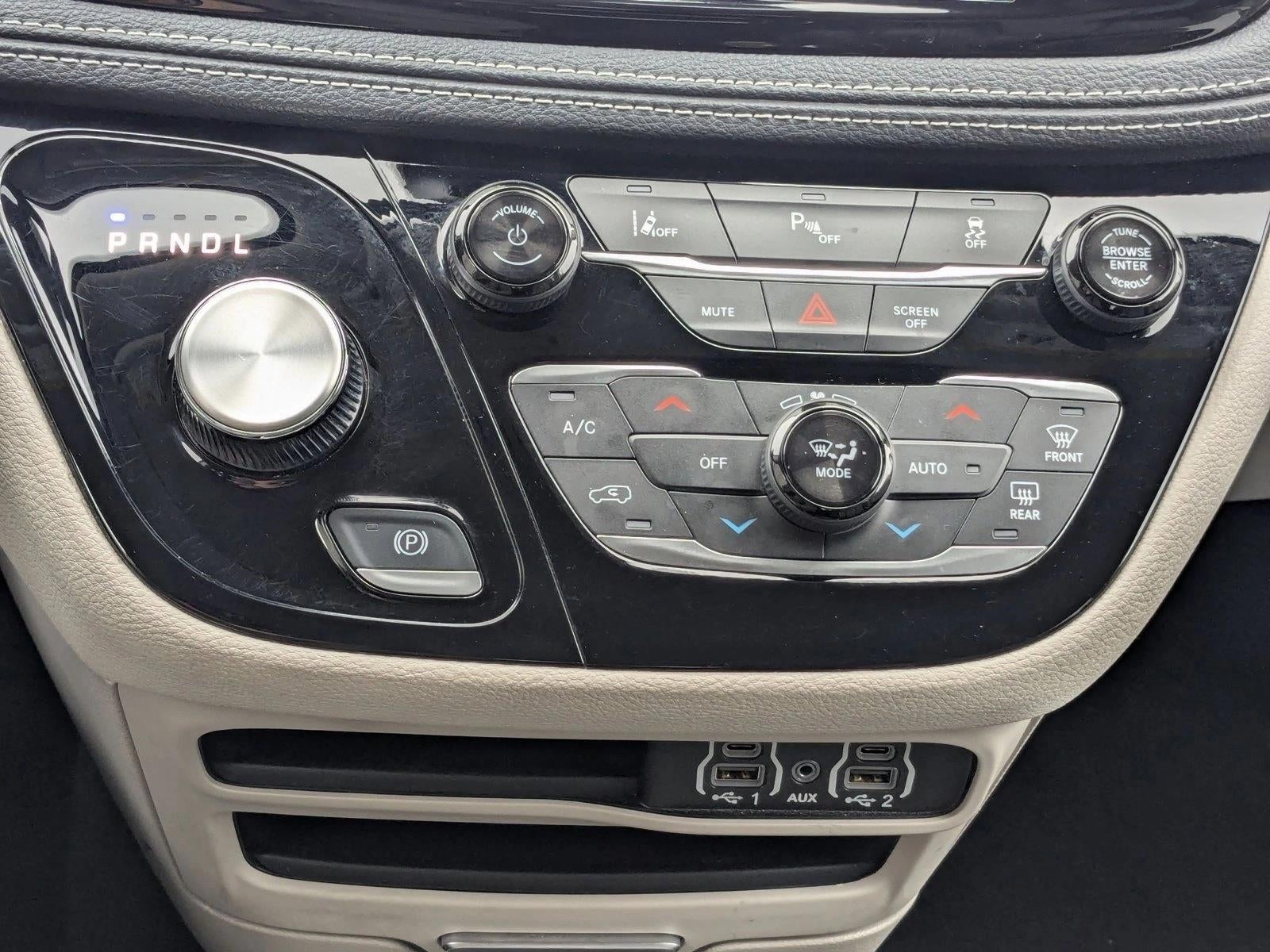 2024 Chrysler Pacifica Hybrid Select FWD